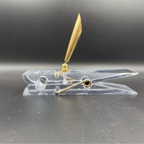 Vintage Plastic/Acrylic Clothespin Pen Note Holder - Picture 6 of 11